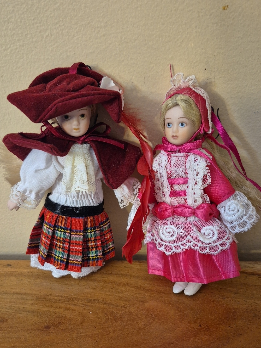 Danbury Mint The Ladies of Fashion Assorted Mini Doll Ornaments- Full Set of 25 - Picture 7 of 16